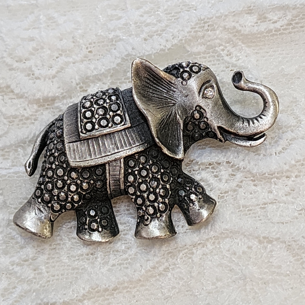 Pewter Elephant Pin Brooch With Rhinestone Eye